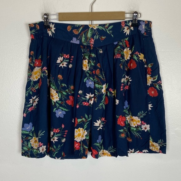 Retro 90s Y2K Inspired Women’ Floral Pleated Short S Blue Relaxed Side Pockets - Picture 2 of 12